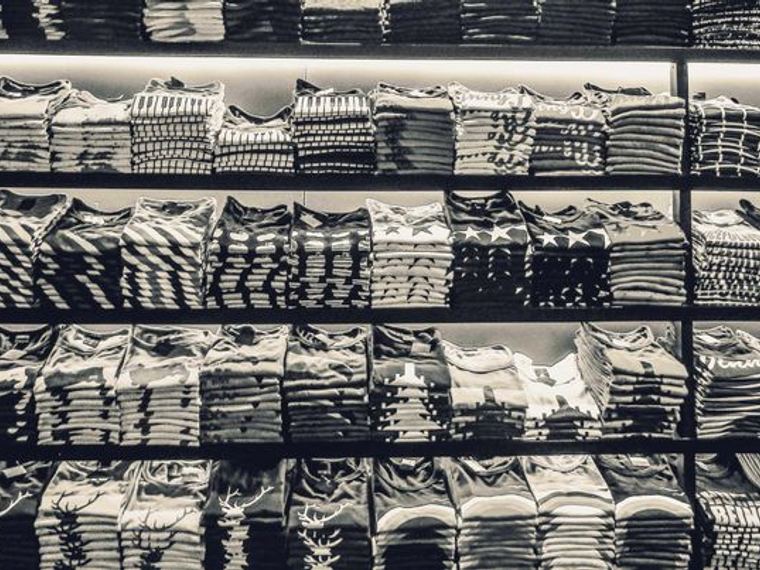 T-shirts — Volume production, ratio packed