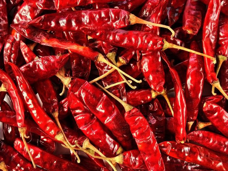 Red Chilli — Whole dried, with or without stem